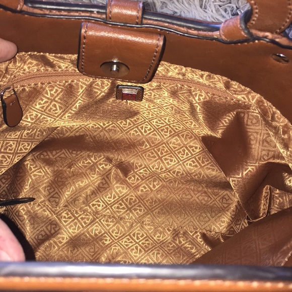 Relic vegan tote with crossbody strap - Picture 6 of 7